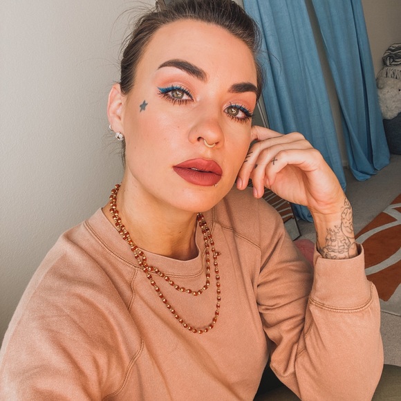 Meet your Posher, Rachel - Picture 1 of 6